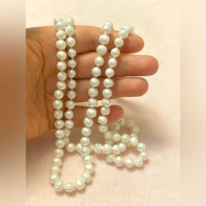 Elegant White Pearl Necklace. 120 centimeters. Real Pearls